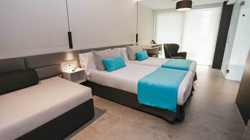 Urban room with balcony swimming pool view